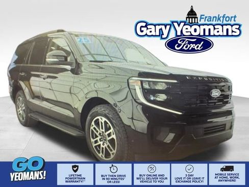 Used 2025 Ford Expedition Active image 1