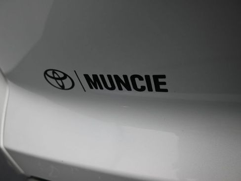 Used 2025 Nissan Pathfinder SL w/ Black Appearance Package AWD/4WD image 40
