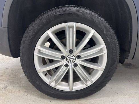 Used 2016 Volkswagen Tiguan SE image 29