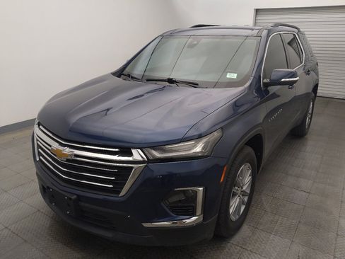 Used 2022 Chevrolet Traverse LT FWD image 15