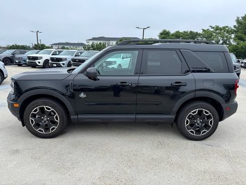 Used 2025 Ford Bronco Sport Outer Banks w/ Outer Banks Tech Package+ AWD/4WD image 4