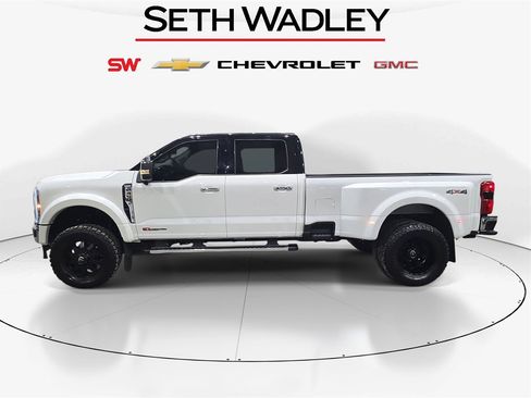 Used 2025 Ford F450 Lariat w/ Chrome Package image 4