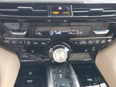 Used 2023 Acura MDX SH-AWD image 17