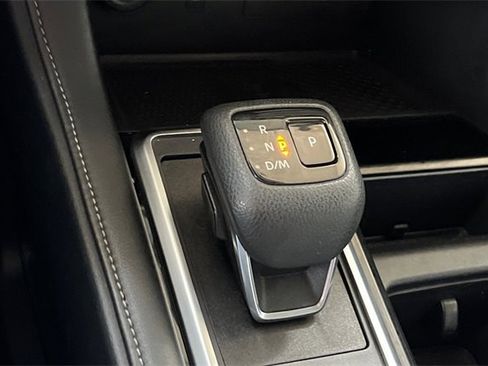 Used 2023 Nissan Pathfinder SL w/ SL Premium Package image 29