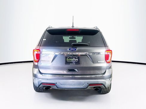 Used 2018 Ford Explorer Limited image 7
