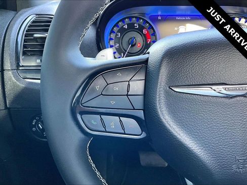 Used 2023 Chrysler 300 S w/ Comfort Group image 11