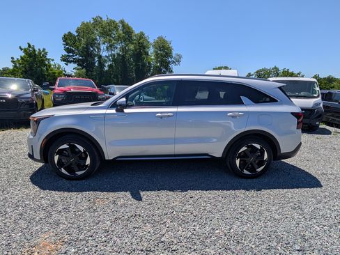 Used 2025 Kia Sorento EX w/ EX Panoramic Sunroof Package AWD/4WD image 2