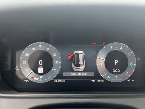 Certified 2025 Land Rover Range Rover Velar Dynamic HSE image 25