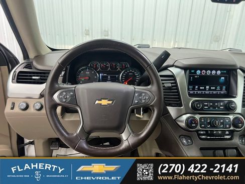 Used 2016 Chevrolet Suburban LT AWD/4WD image 27