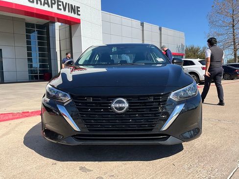 Used 2025 Nissan Sentra S image 3