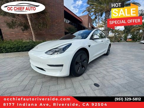 Used 2023 Tesla Model 3 Standard Range RWD image 1