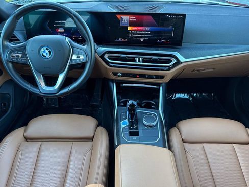 Used 2022 BMW i4 eDrive40 image 12