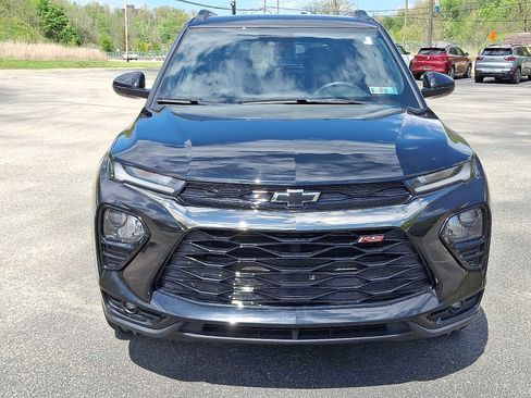 Used 2023 Chevrolet TrailBlazer RS FWD image 2