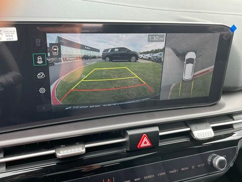 New 2026 Kia Sportage SX FWD image 16