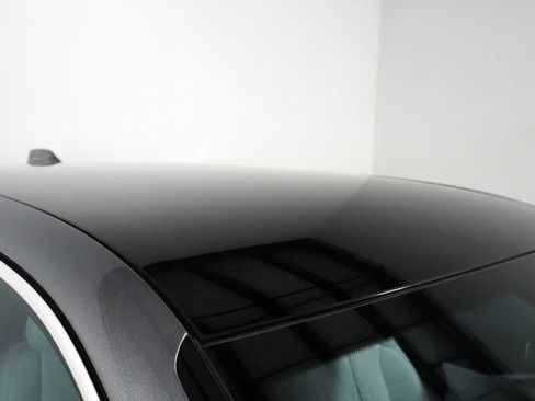 Used 2024 Cadillac Lyriq Luxury image 4