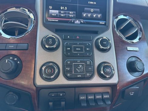 Used 2014 Ford F350 King Ranch w/ King Ranch w/Chrome Package image 11