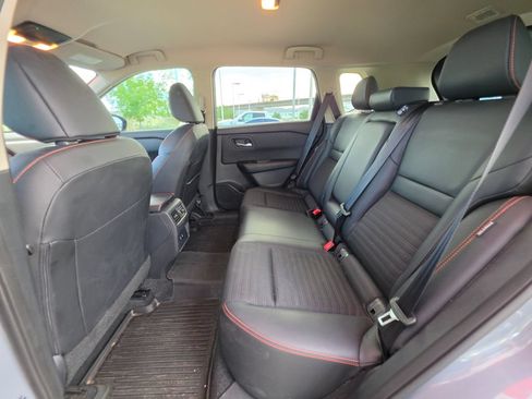 Used 2025 Nissan Rogue SV AWD/4WD image 35