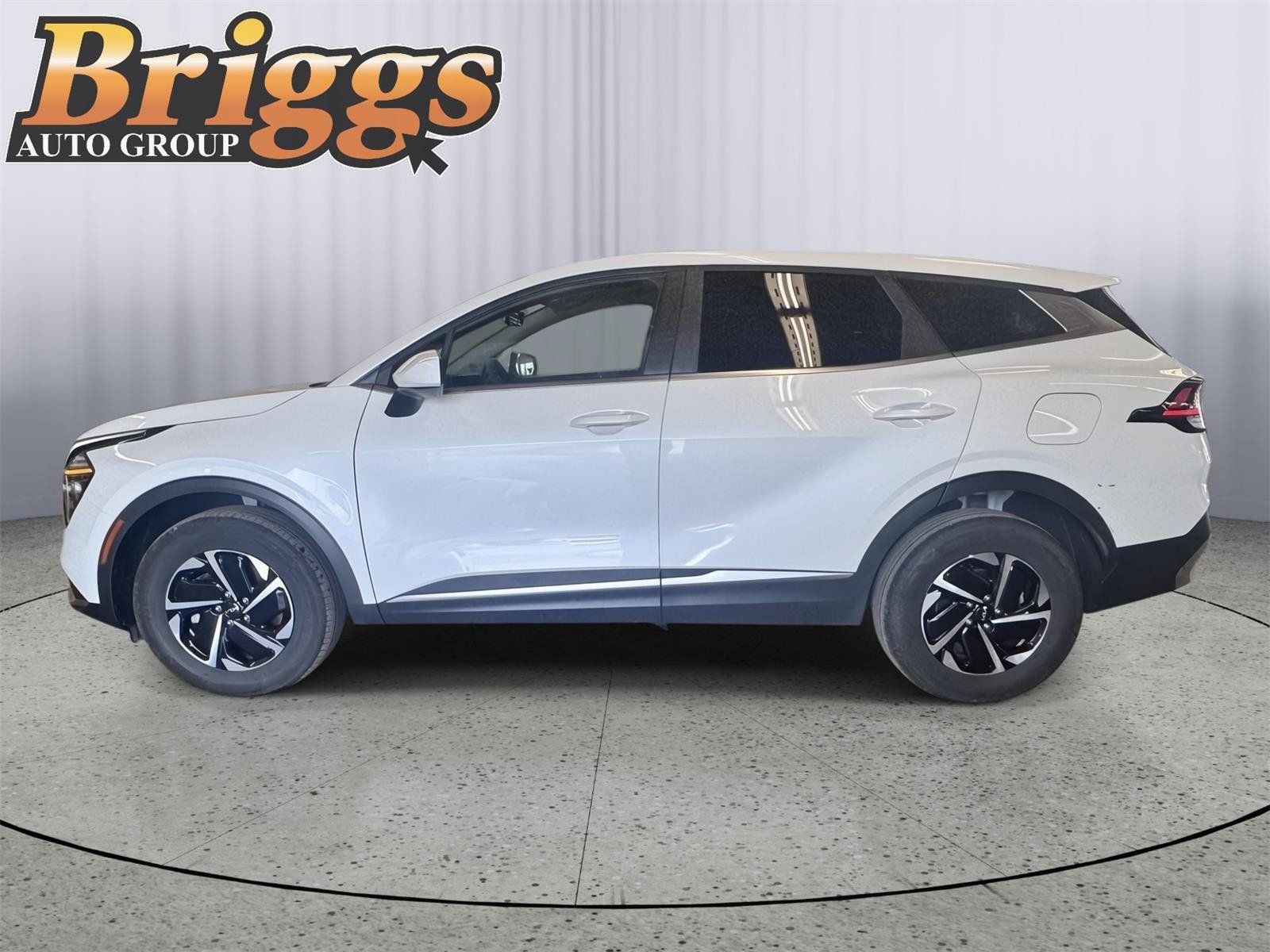 Certified 2025 Kia Sportage LX AWD/4WD image 2