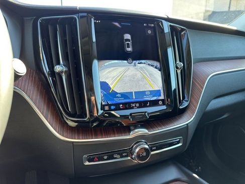 Certified 2023 Volvo XC60 B5 Plus image 23