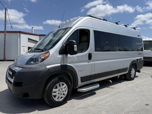 Used 2021 RAM ProMaster 3500 w/ Convenience Group FWD image 35