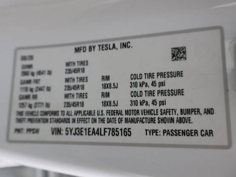 Used 2020 Tesla Model 3 Standard Range image 39