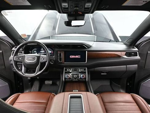 Used 2024 GMC Yukon Denali Ultimate image 32