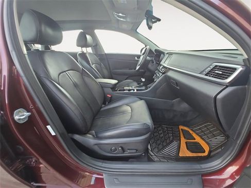 Used 2018 Kia Optima EX w/ Premium Package image 15