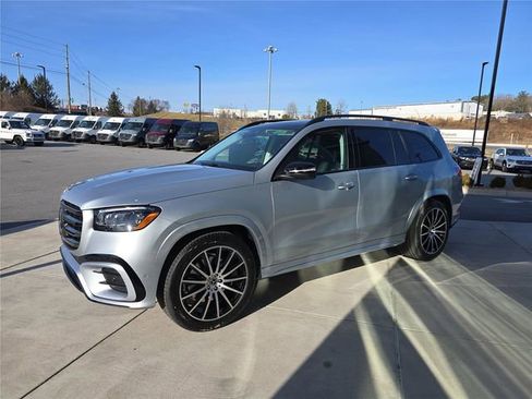 New 2026 Mercedes-Benz GLS 450 4MATIC image 16