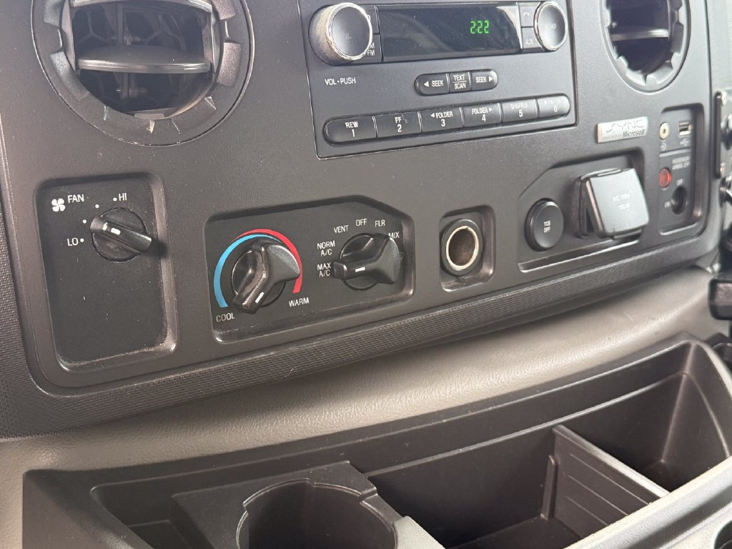 Used 2016 Ford E-450 and Econoline 450 Super Duty RWD image 17