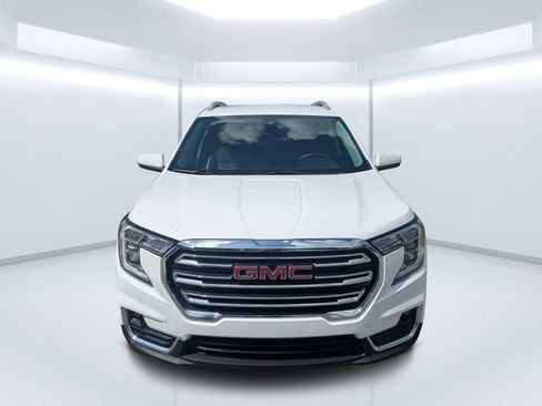 Used 2024 GMC Terrain SLT FWD image 8