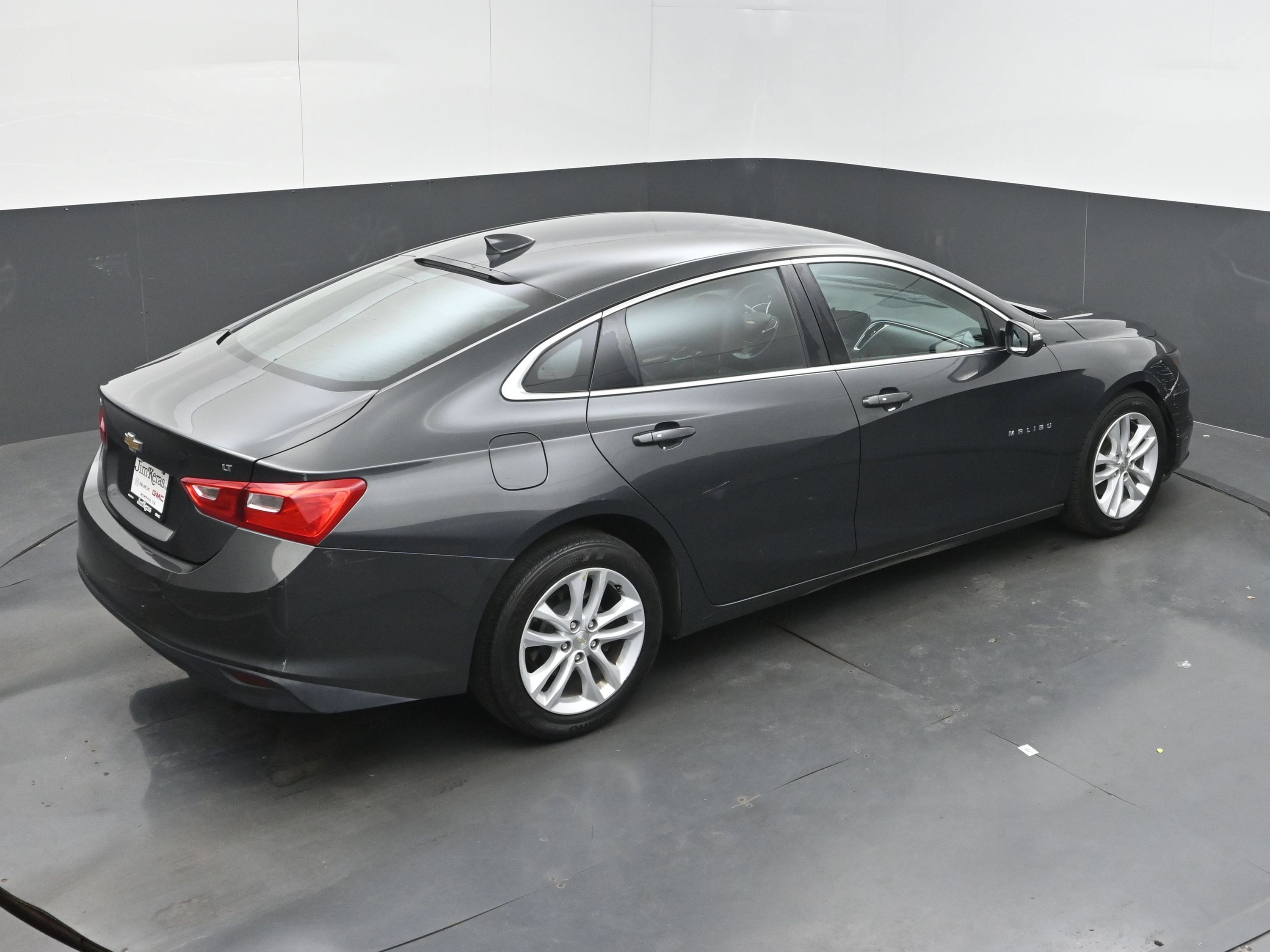 Used 2017 Chevrolet Malibu LT w/ Leather Package FWD image 38