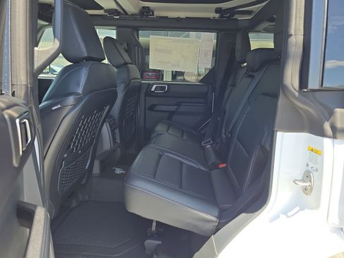 New 2025 Ford Bronco Badlands AWD/4WD image 13