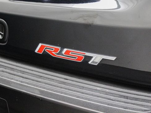 Used 2021 Chevrolet Suburban RST w/ Luxury Package AWD/4WD image 13