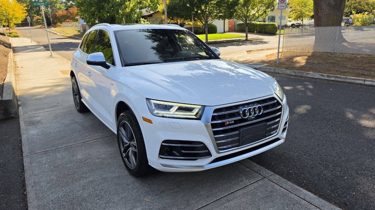 Used 2018 Audi SQ5 Prestige w/ Prestige Package AWD/4WD image 3
