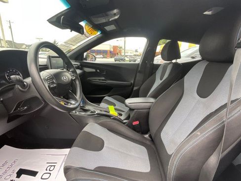 Used 2019 Hyundai Veloster 2.0 FWD image 20