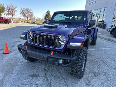 New 2026 Jeep Gladiator Mojave image 11