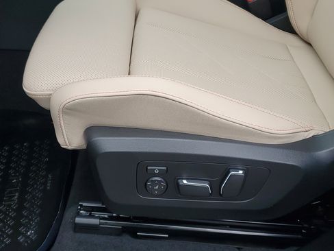 New 2026 BMW X3 xDrive30 w/ Premium Package image 10