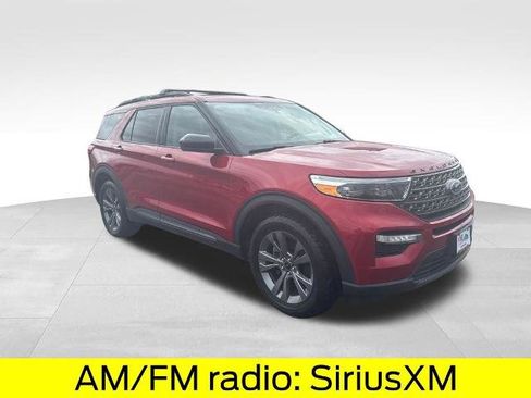 Certified 2022 Ford Explorer XLT w/ Equipment Group 202A image 8