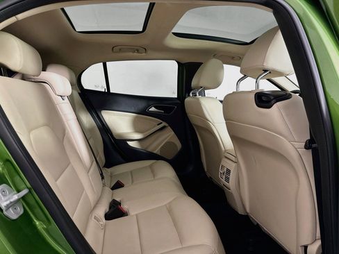 Used 2016 Mercedes-Benz GLA 250 4MATIC image 38