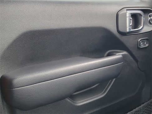 Certified 2023 Jeep Wrangler Unlimited w/ Cold Weather Group image 37