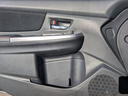 Used 2017 Subaru Crosstrek 2.0i Premium image 10