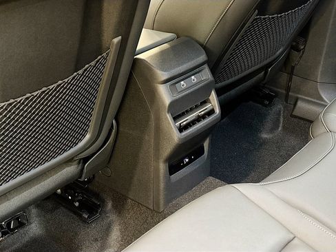 New 2026 Audi Q3 quattro 2.0T AWD/4WD image 17