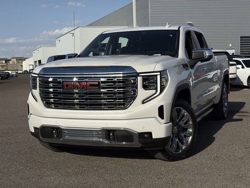 Used 2024 GMC Sierra 1500 Denali image 3