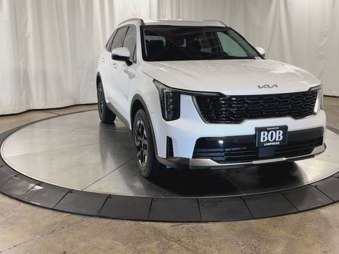 New 2026 Kia Sorento S image 3