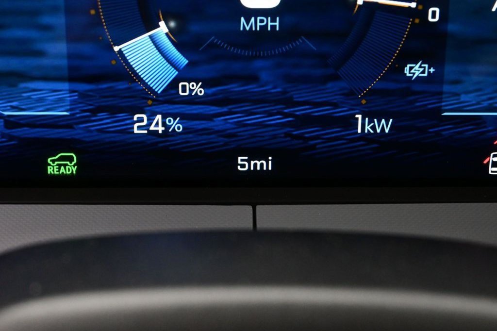 Used 2027 Chevrolet Bolt LT w/ Comfort Package FWD image 38