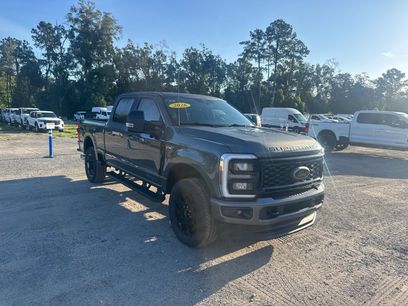 New 2026 Ford F350 Lariat w/ Black Appearance Package