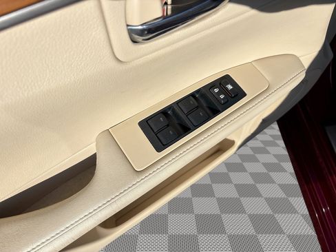 Used 2015 Lexus ES 300h w/ Navigation System Package FWD image 15