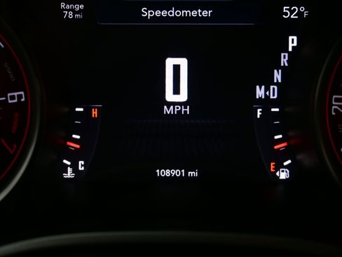 Used 2015 Dodge Challenger SXT Plus w/ Driver Convenience Group image 23