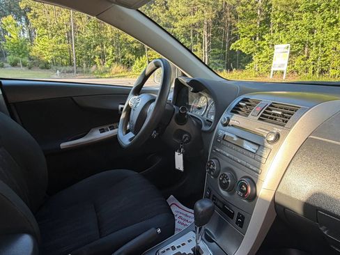 Used 2011 Toyota Corolla S FWD image 20