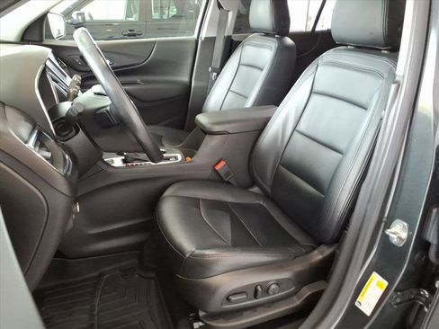 Used 2020 Chevrolet Equinox LT image 12